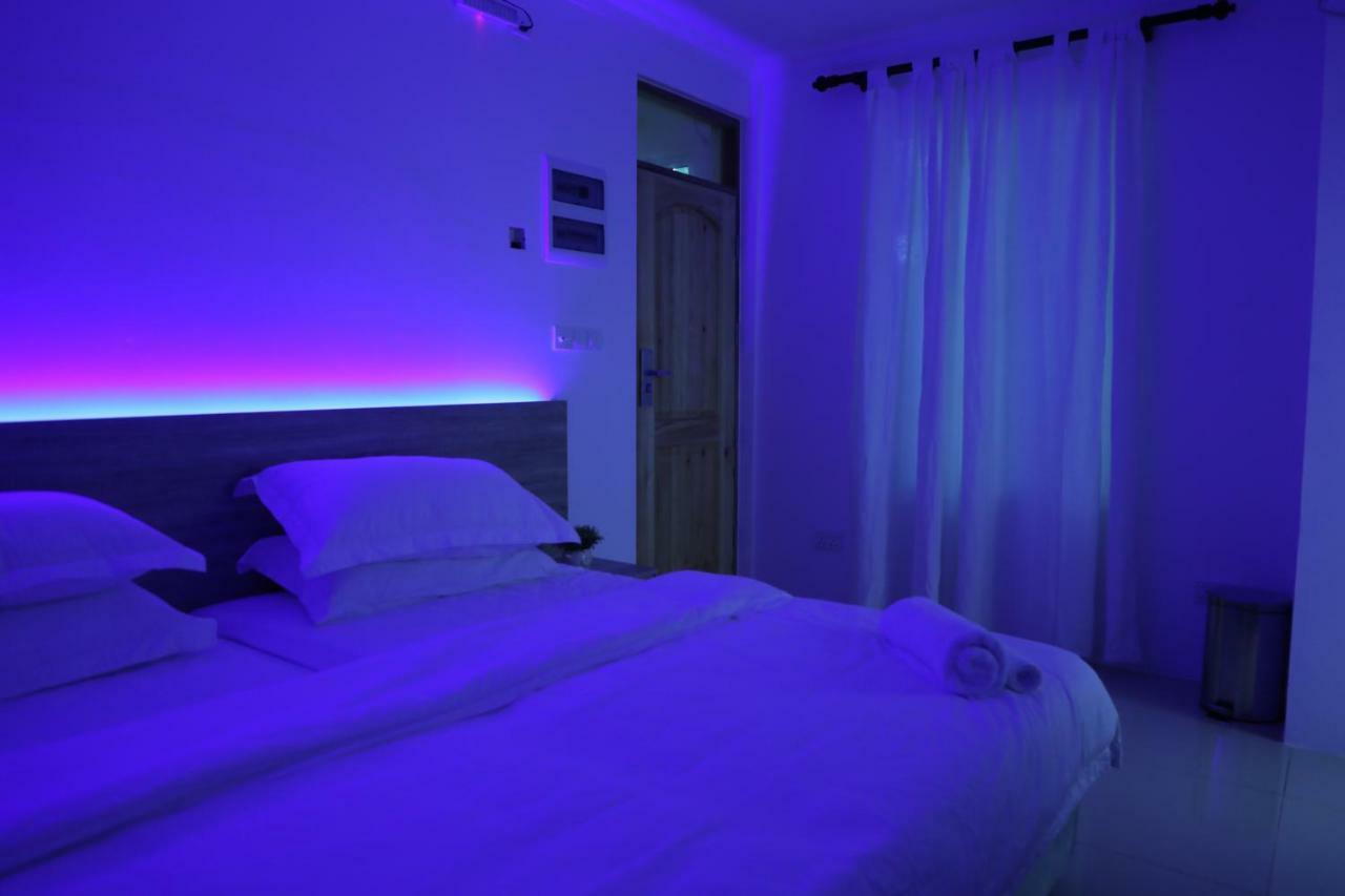 Hotel Moodhu Surf House Himmafushi Exteriér fotografie